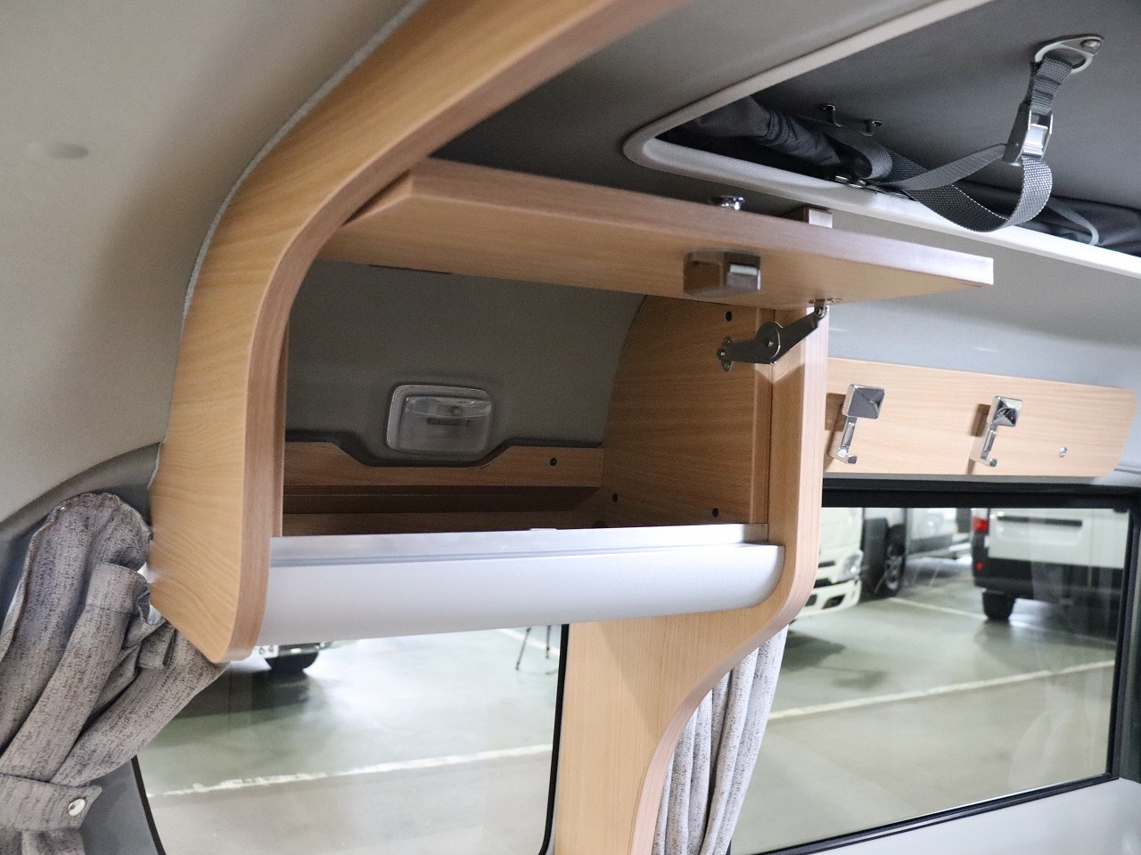 キャンピングカー 軽キャンパー ｴﾌﾞﾘｲ ﾅｯﾂRV ｽﾋﾟﾅ　FF　ﾎﾟｯﾌﾟｱｯﾌﾟ