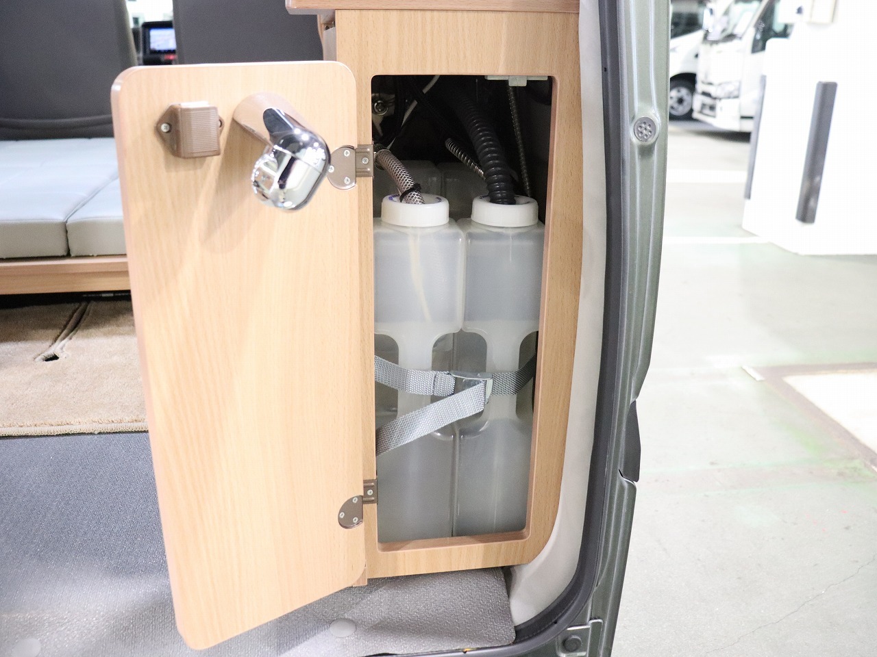 キャンピングカー 軽キャンパー ｴﾌﾞﾘｲ ﾅｯﾂRV ｽﾋﾟﾅ　FF　ﾎﾟｯﾌﾟｱｯﾌﾟ