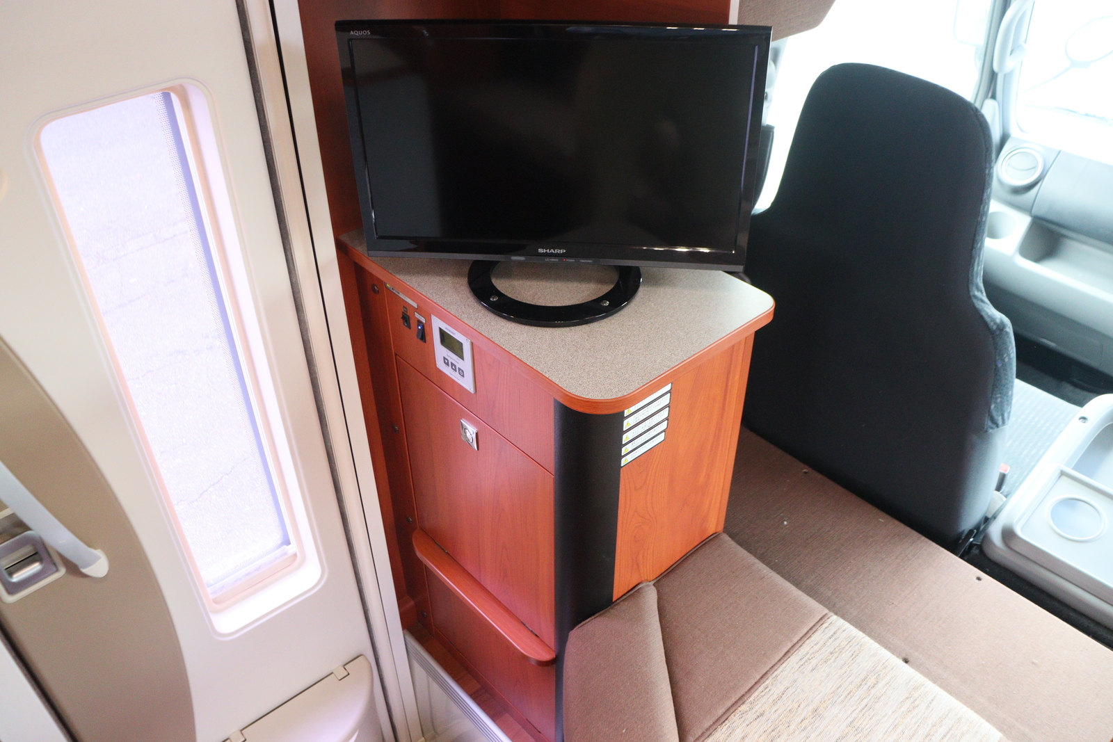 キャンピングカー キャブコン ｶﾑﾛｰﾄﾞ ﾅｯﾂRV ｸﾚｿﾝﾎﾞﾔｰｼﾞｭX