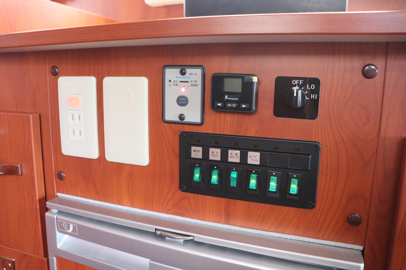 キャンピングカー キャブコン ｶﾑﾛｰﾄﾞ ﾅｯﾂRV ｸﾚｿﾝﾎﾞﾔｰｼﾞｭX
