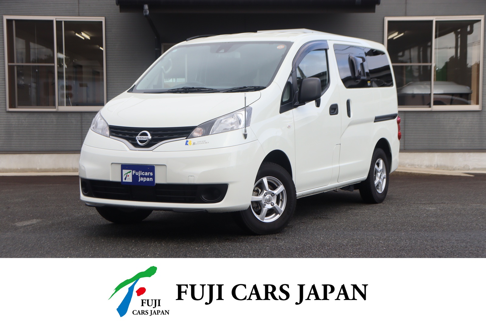 キャンピングカー バンコン NV200バネット リンエイ バカンチェスNひとり旅