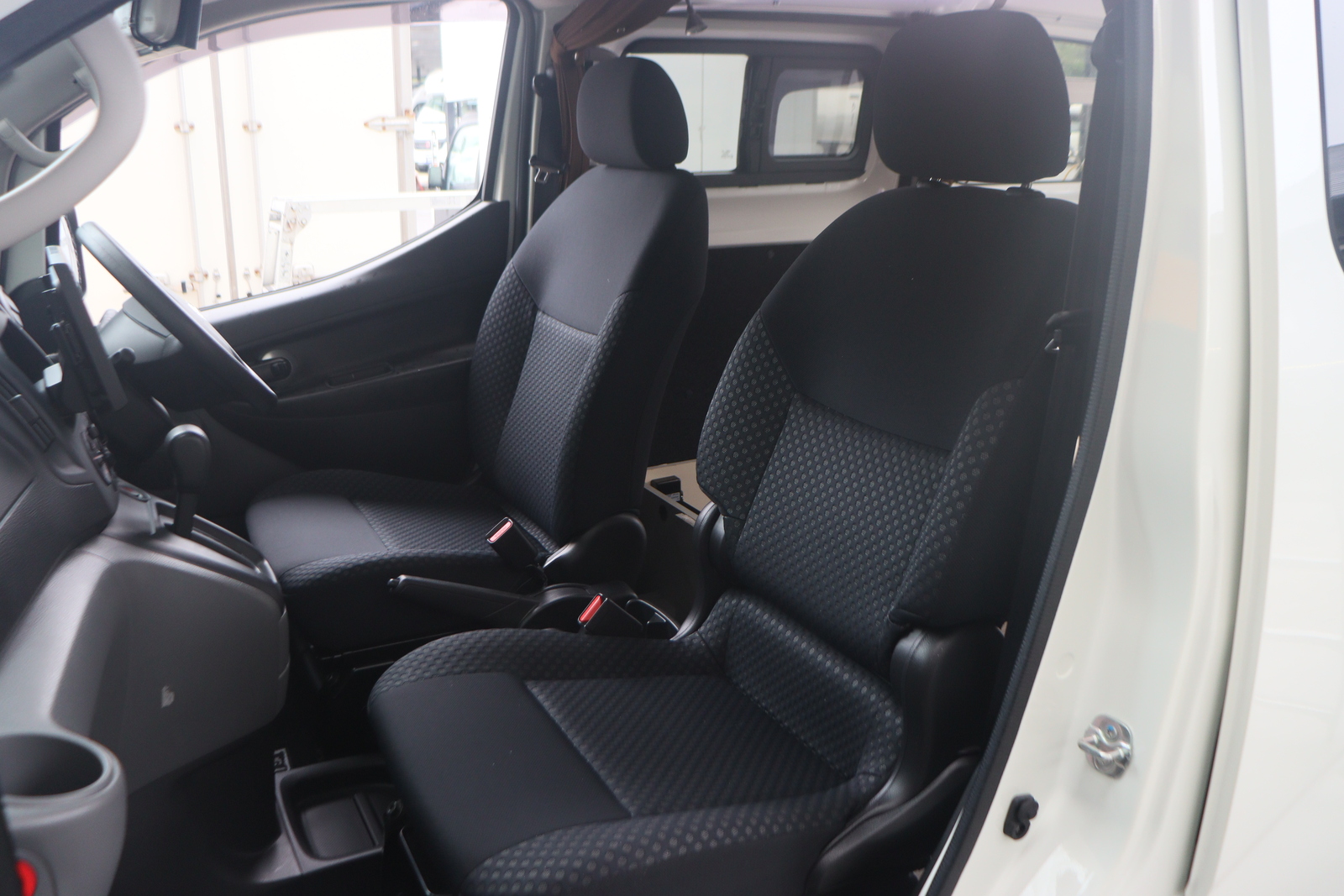 キャンピングカー バンコン NV200ﾊﾞﾈｯﾄ ﾘﾝｴｲ ﾊﾞｶﾝﾁｪｽNひとり旅