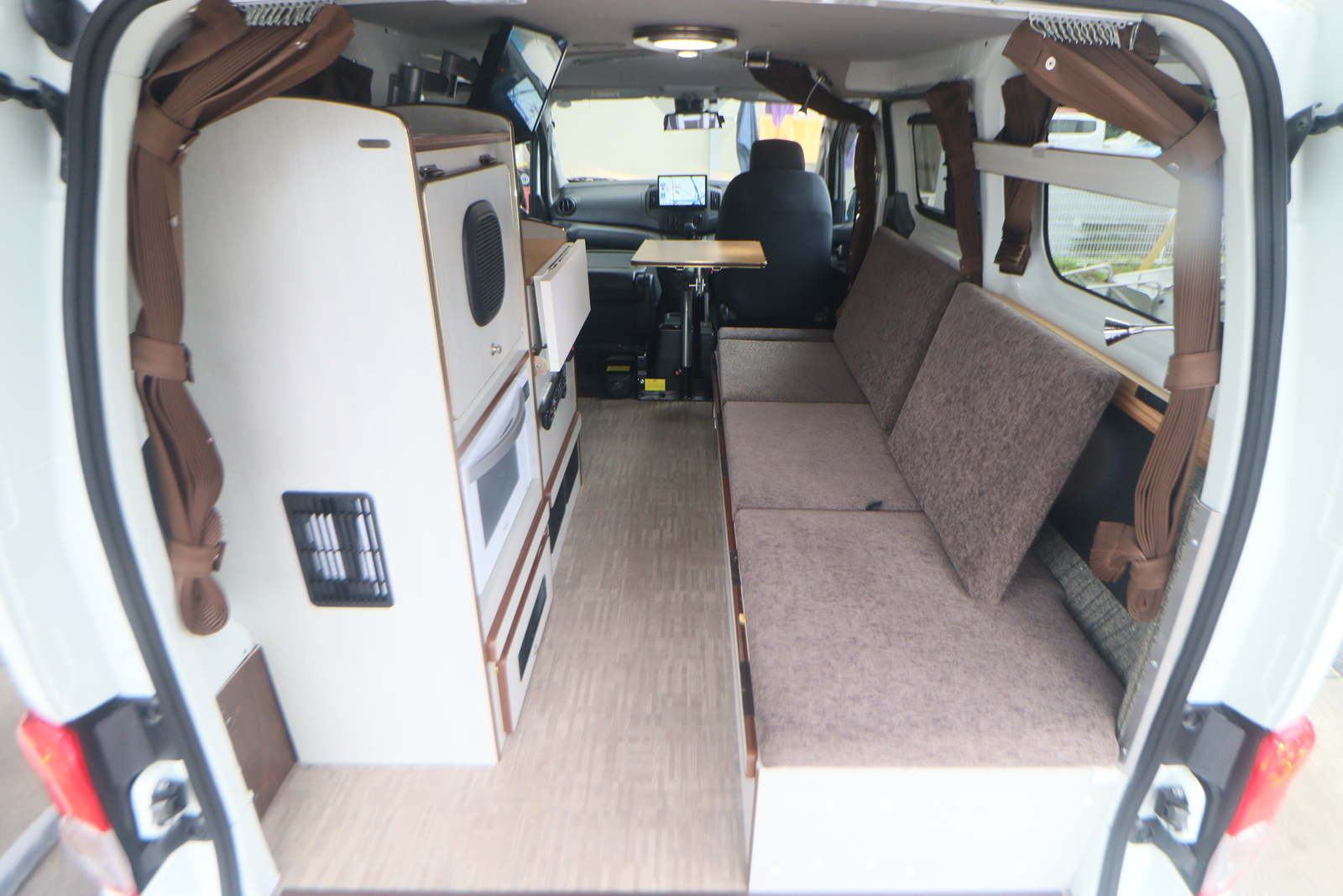 キャンピングカー バンコン NV200ﾊﾞﾈｯﾄ ﾘﾝｴｲ ﾊﾞｶﾝﾁｪｽNひとり旅