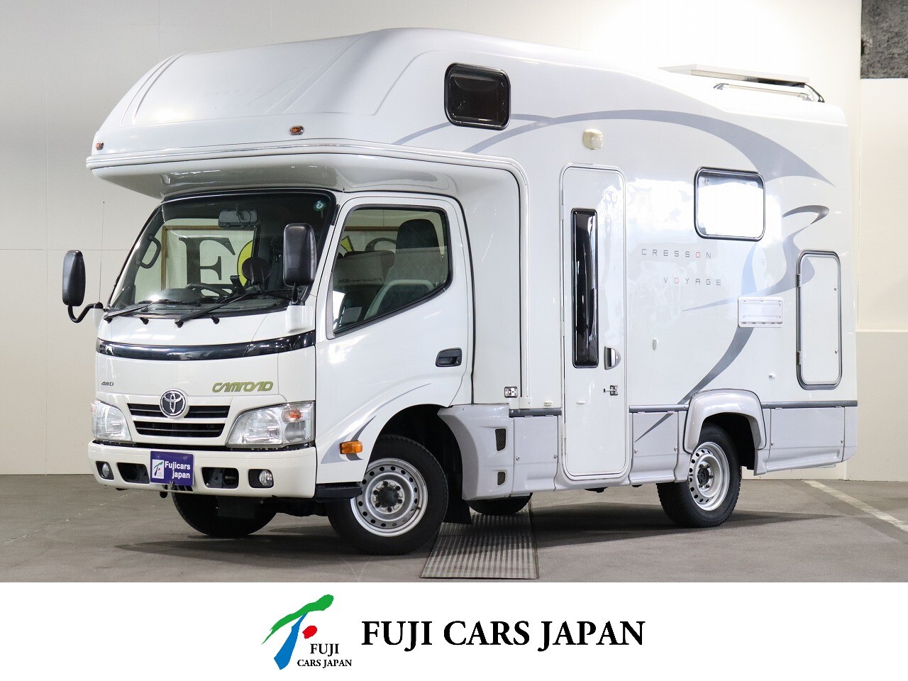 キャンピングカー キャブコン カムロード ナッツRVクレソンWボヤージュ4WD　FF