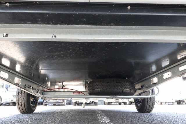 キャンピングカー トレーラー ﾎﾋﾞｰ ﾋﾞｰﾁ480　要牽引免許