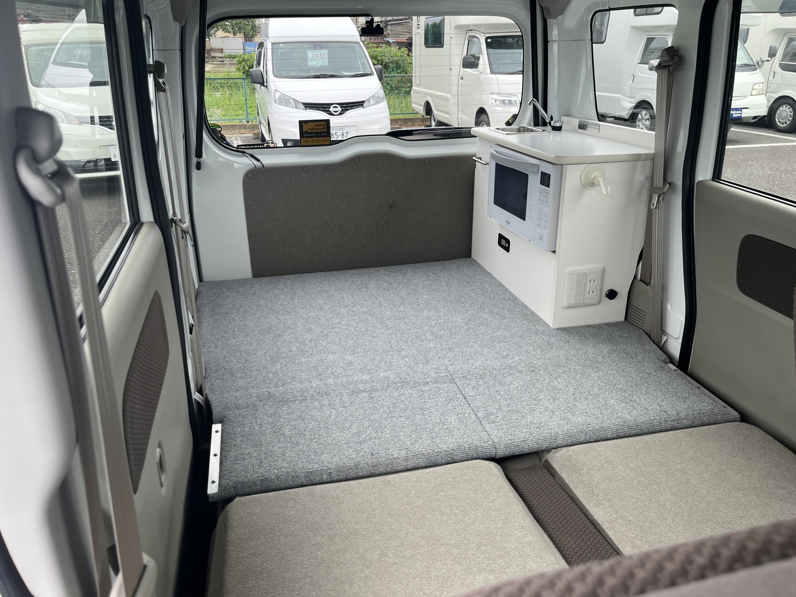 キャンピングカー 軽キャンパー ｴﾌﾞﾘｲ ｱｳｽﾄﾗ ｷｬﾝﾋﾞｰ3 電子ﾚﾝｼﾞ