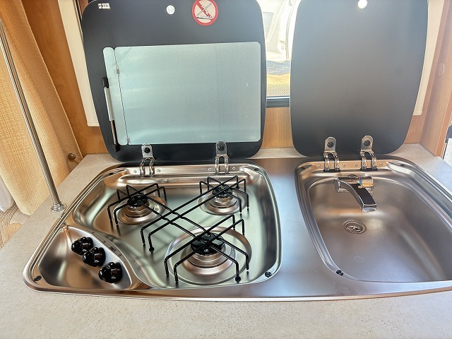 キャンピングカー トレーラー ﾄﾘｶﾞﾉ ｴﾒﾛｰﾄﾞ370　現状販売車