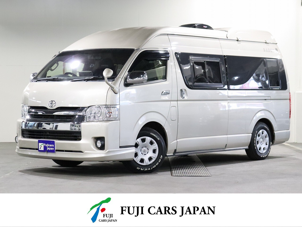 キャンピングカー バンコン ハイエース トイファクトリー バーデン　4WD　FF