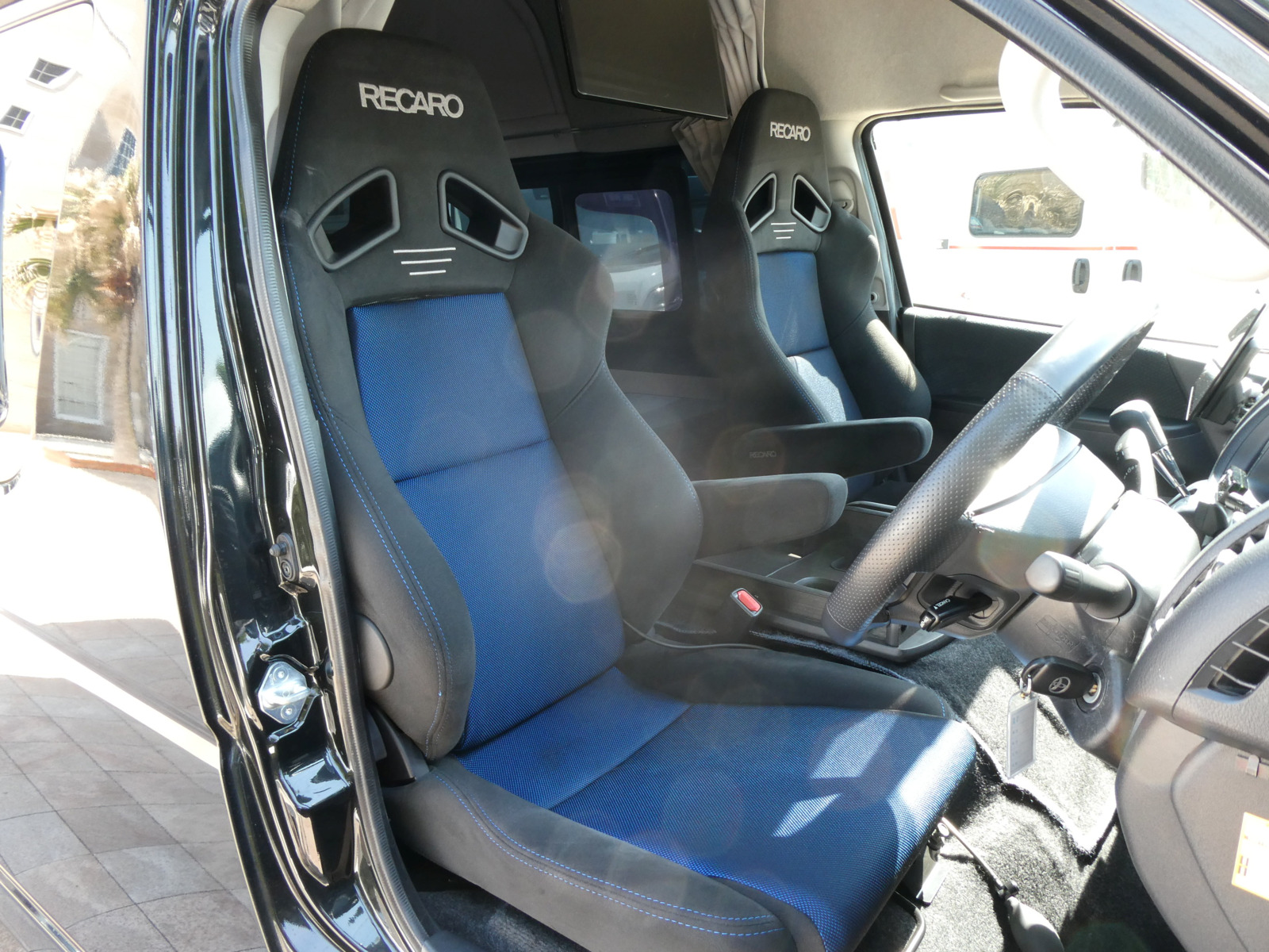 キャンピングカー バンコン FOCS　DSｺﾝﾊﾟｸﾄ　ﾘﾁｳﾑ300Ah　12Vｸｰﾗｰ