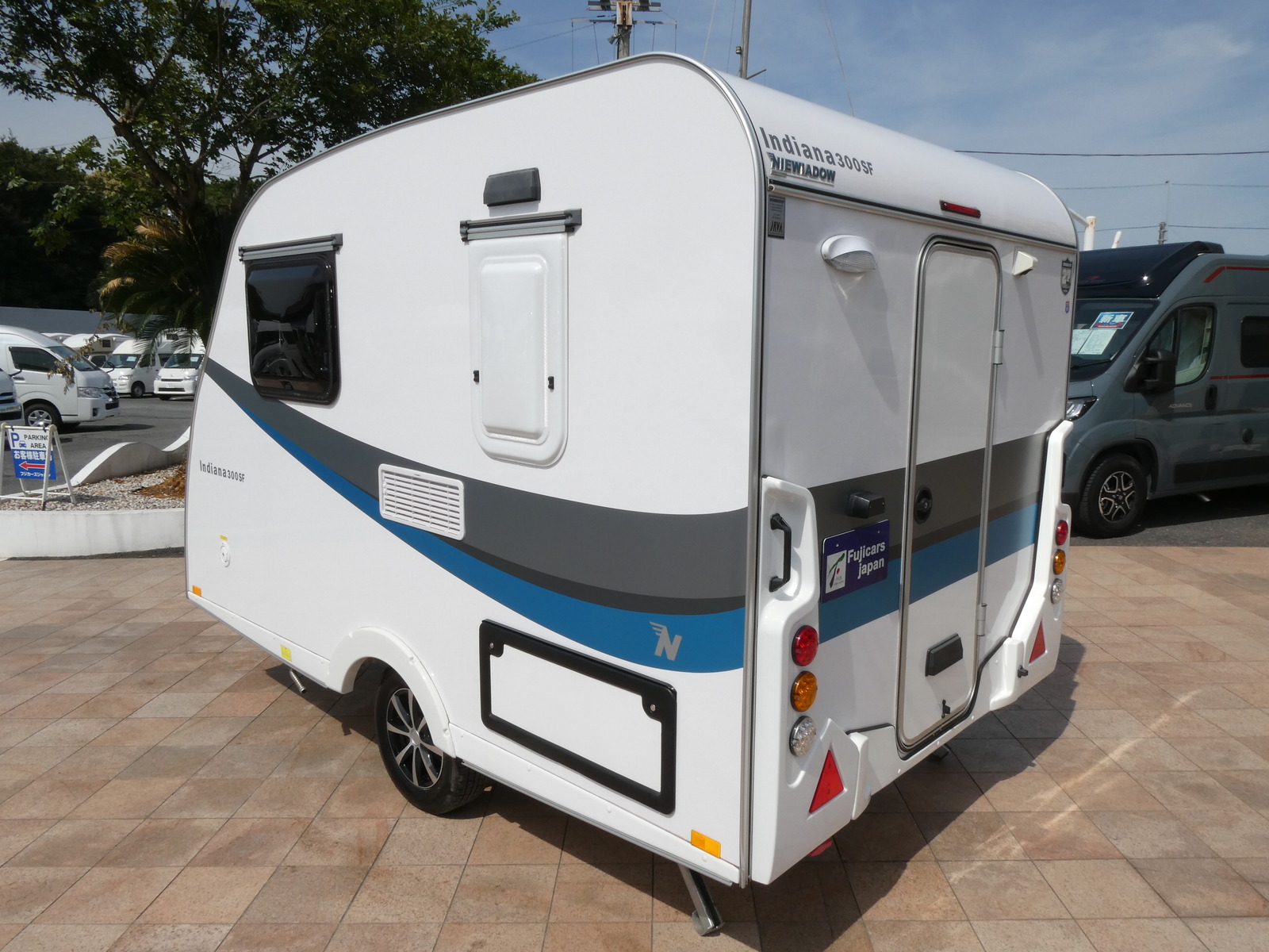 キャンピングカー トレーラー ﾆﾜﾄﾞｰ製　ｲﾝﾃﾞｨｱﾅ300SF　Vﾊﾟｯｹｰｼﾞ