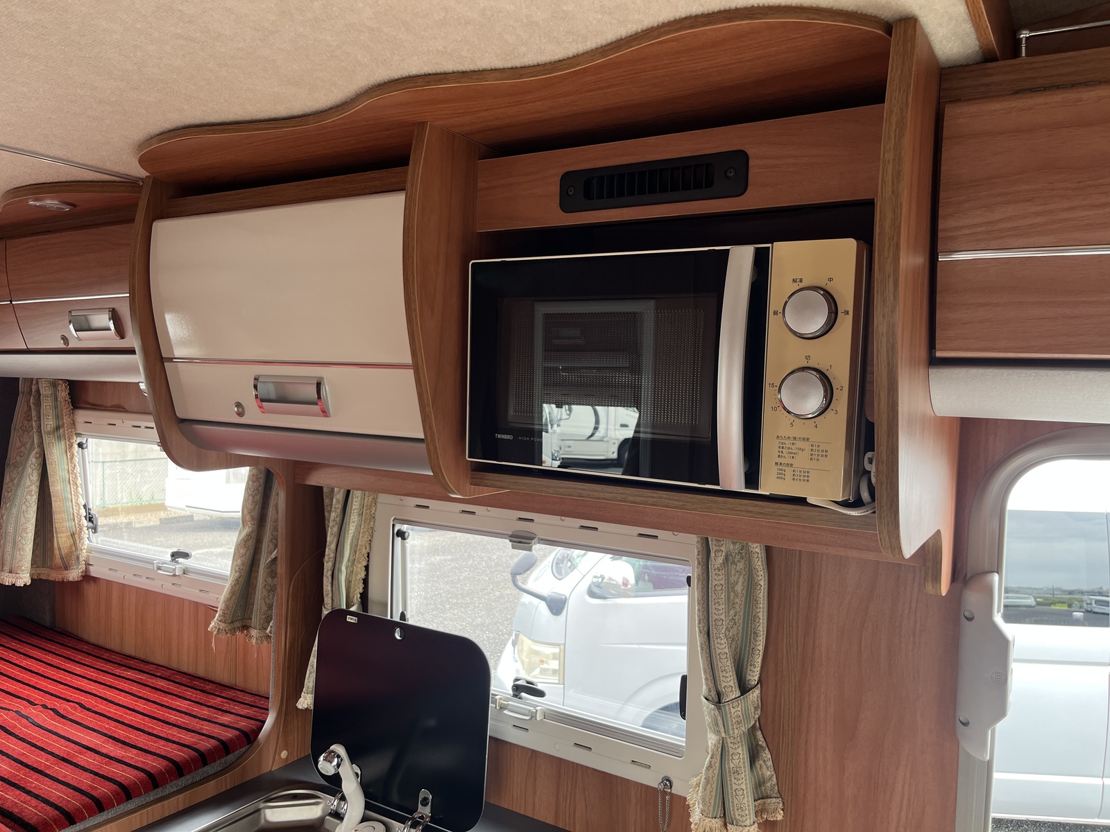 キャンピングカー キャブコン ﾅｯﾂRV ｸﾚｱ5.0R 家庭用AC FFﾋｰﾀｰ 冷蔵庫