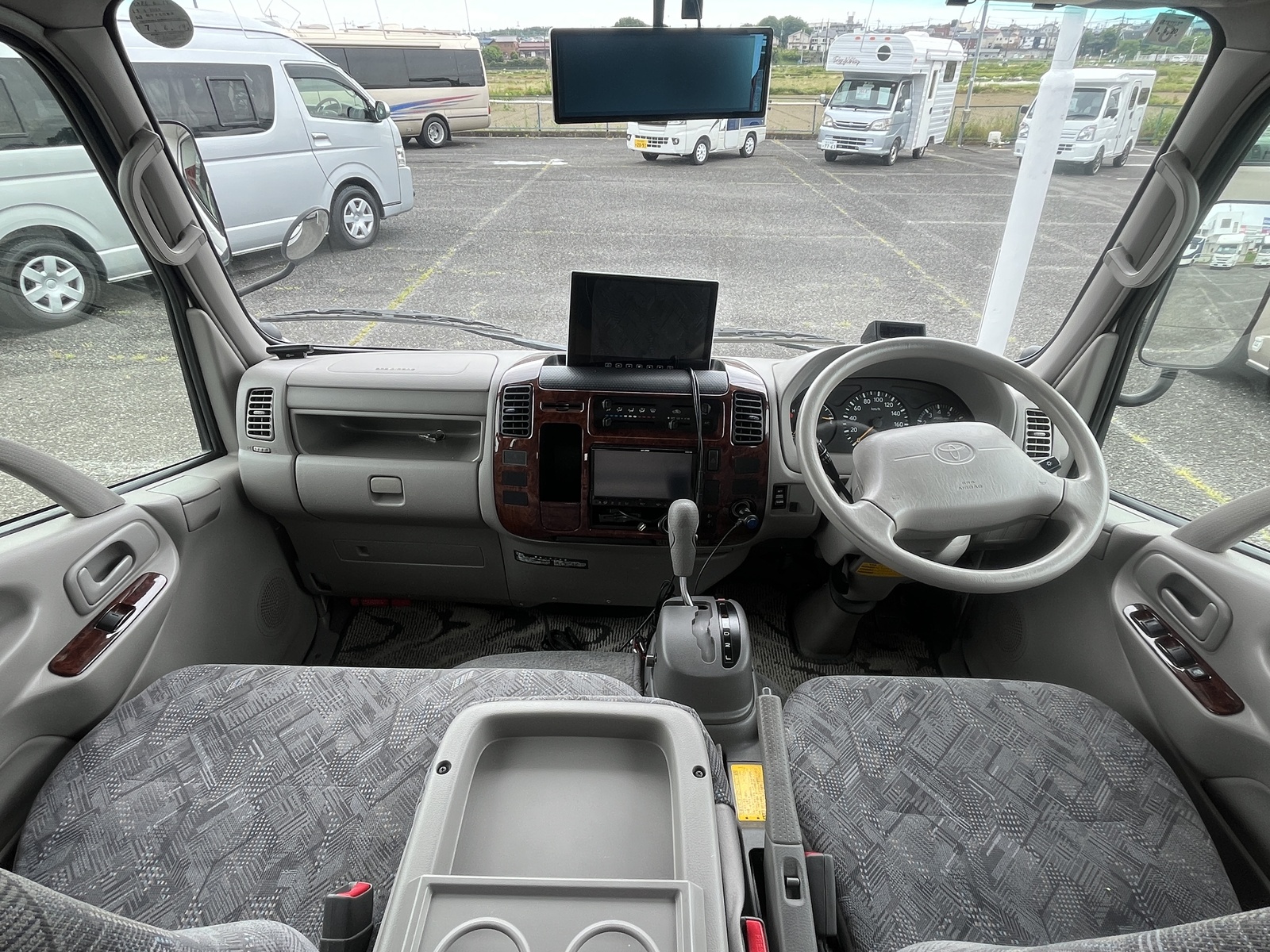 キャンピングカー キャブコン ﾅｯﾂRV ｸﾚｱ5.0R 家庭用AC FFﾋｰﾀｰ 冷蔵庫