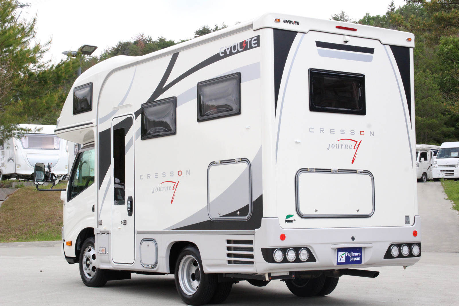 キャンピングカー キャブコン ｶﾑﾛｰﾄﾞ ｸﾚｿﾝｼﾞｬｰﾆｰXｴﾎﾞﾗｲﾄLi 4WD