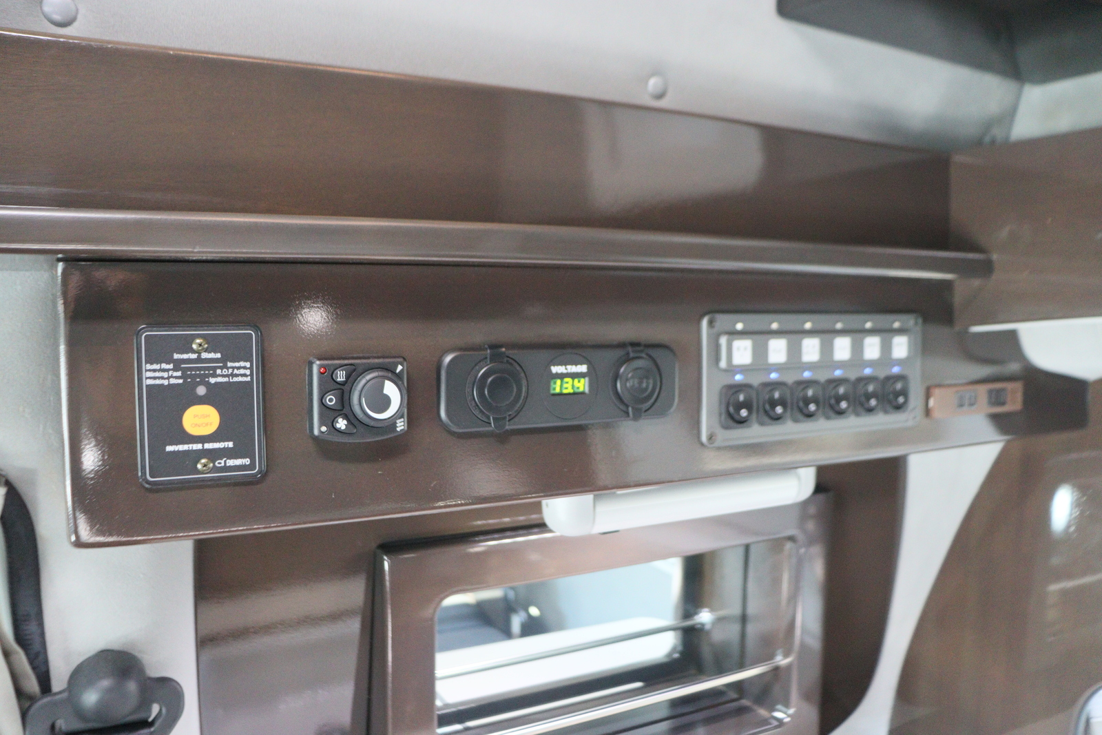 キャンピングカー バンコン NV200ﾊﾞﾈｯﾄ ﾀｺｽ NVｼﾞｬｯｸ