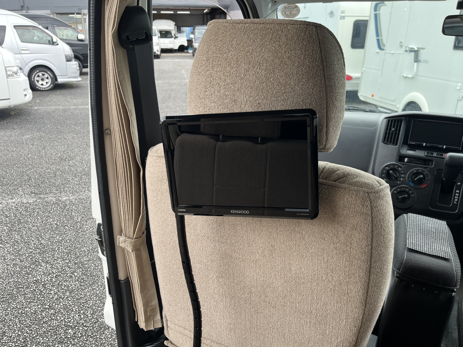キャンピングカー バンコン ﾌﾛｯﾄﾓﾋﾞｰﾙ ｼｭﾋﾟｰﾚﾝ 4WD FFﾋｰﾀｰ