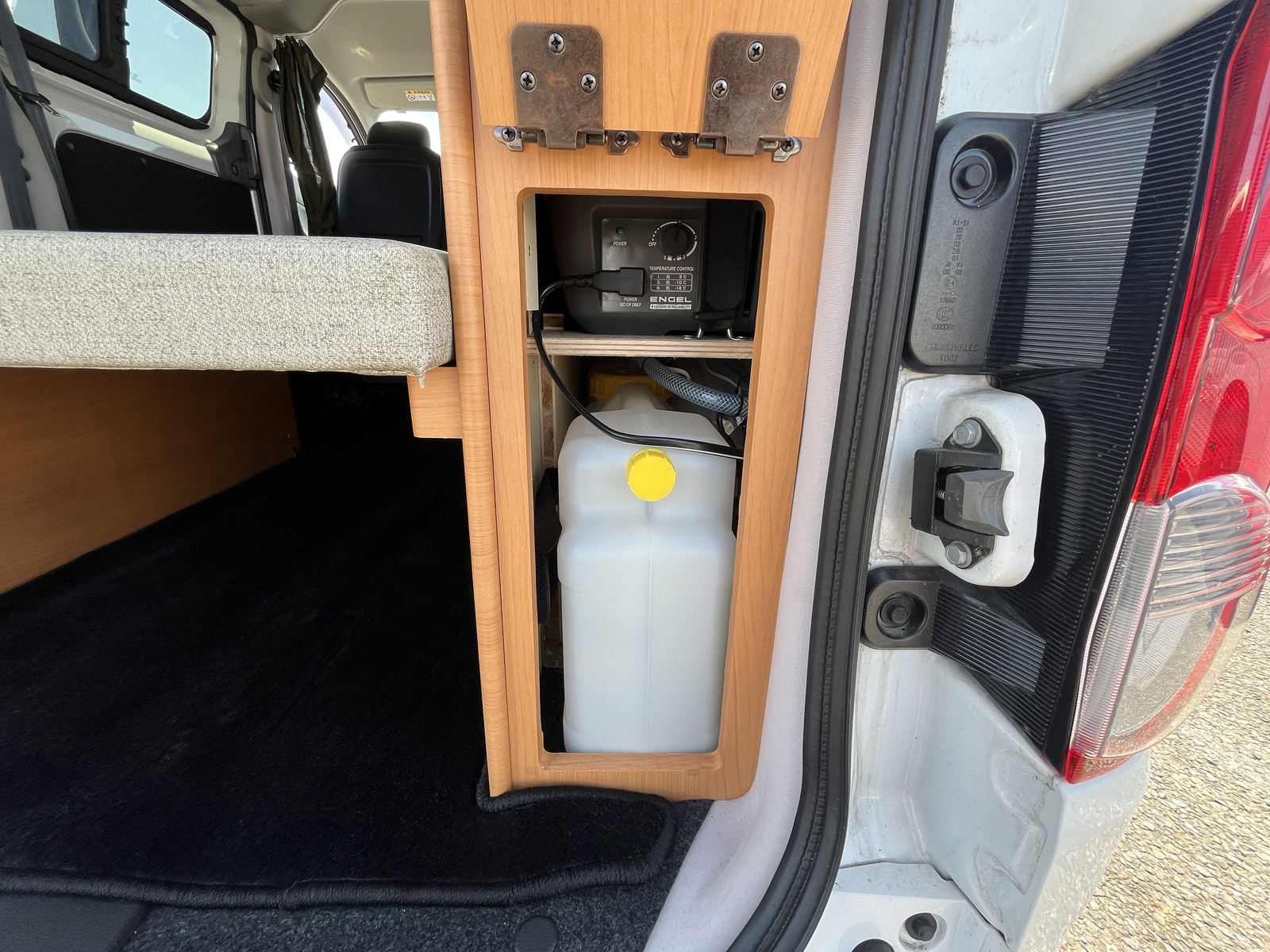 キャンピングカー バンコン AtoZ ｱﾝﾅ ﾓﾃﾞﾙN ﾏｯｸｽﾌｧﾝ ﾜﾝｵｰﾅｰ
