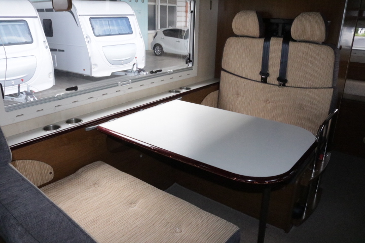 キャンピングカー キャブコン ｶﾑﾛｰﾄﾞ ﾊﾞﾝﾃｯｸ ｼﾞﾙ520 家庭用ｴｱｺﾝ