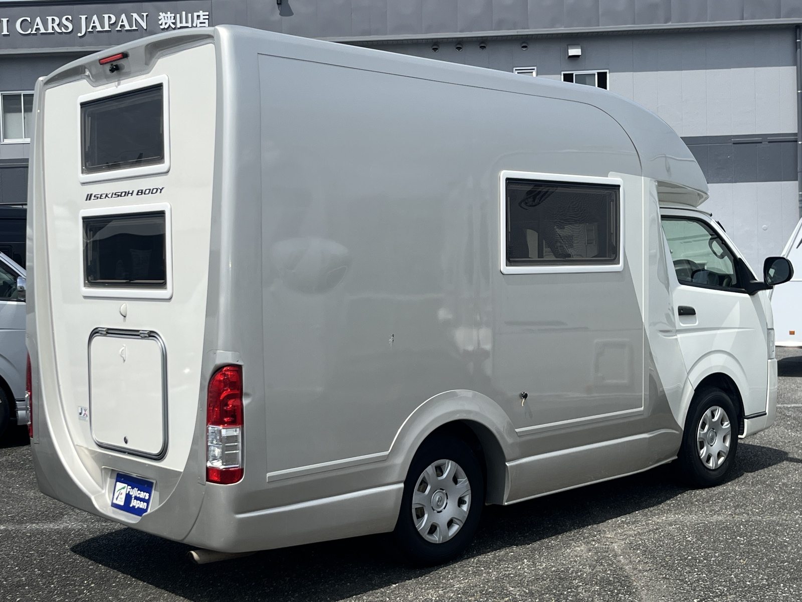 キャンピングカー キャブコン ｾｷｿｰﾎﾞﾃﾞｨ ﾄﾑ200 ﾏｯｸｽﾌｧﾝ 冷蔵庫