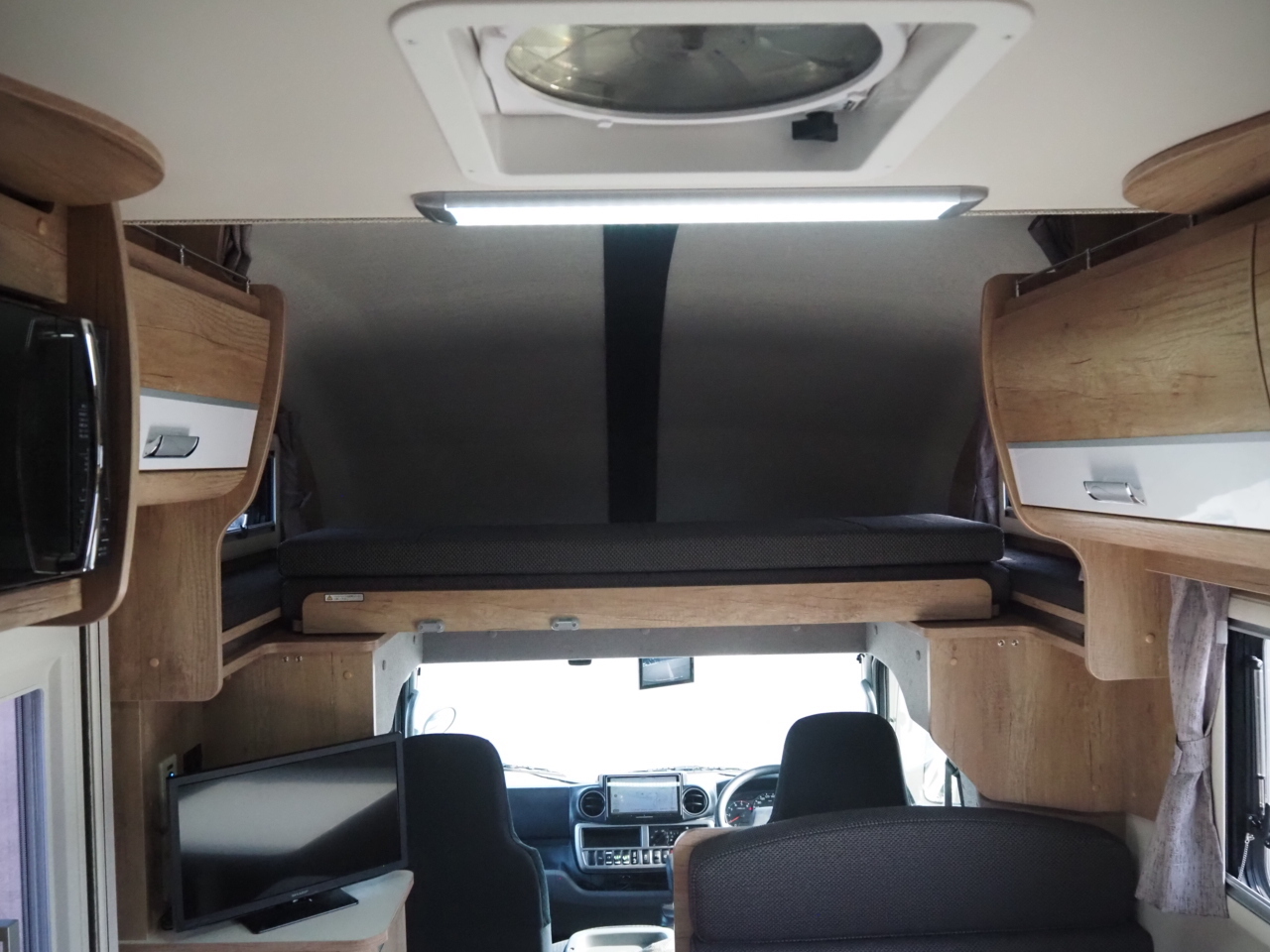 キャンピングカー キャブコン ｶﾑﾛｰﾄﾞﾅｯﾂRV ｸﾚｱﾊｲﾊﾟｰｴﾎﾞ5.3X4WD
