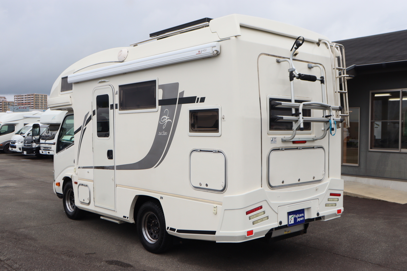 キャンピングカー キャブコン ｶﾑﾛｰﾄﾞ ﾊﾞﾝﾃｯｸ ｼﾞﾙ520 4WD