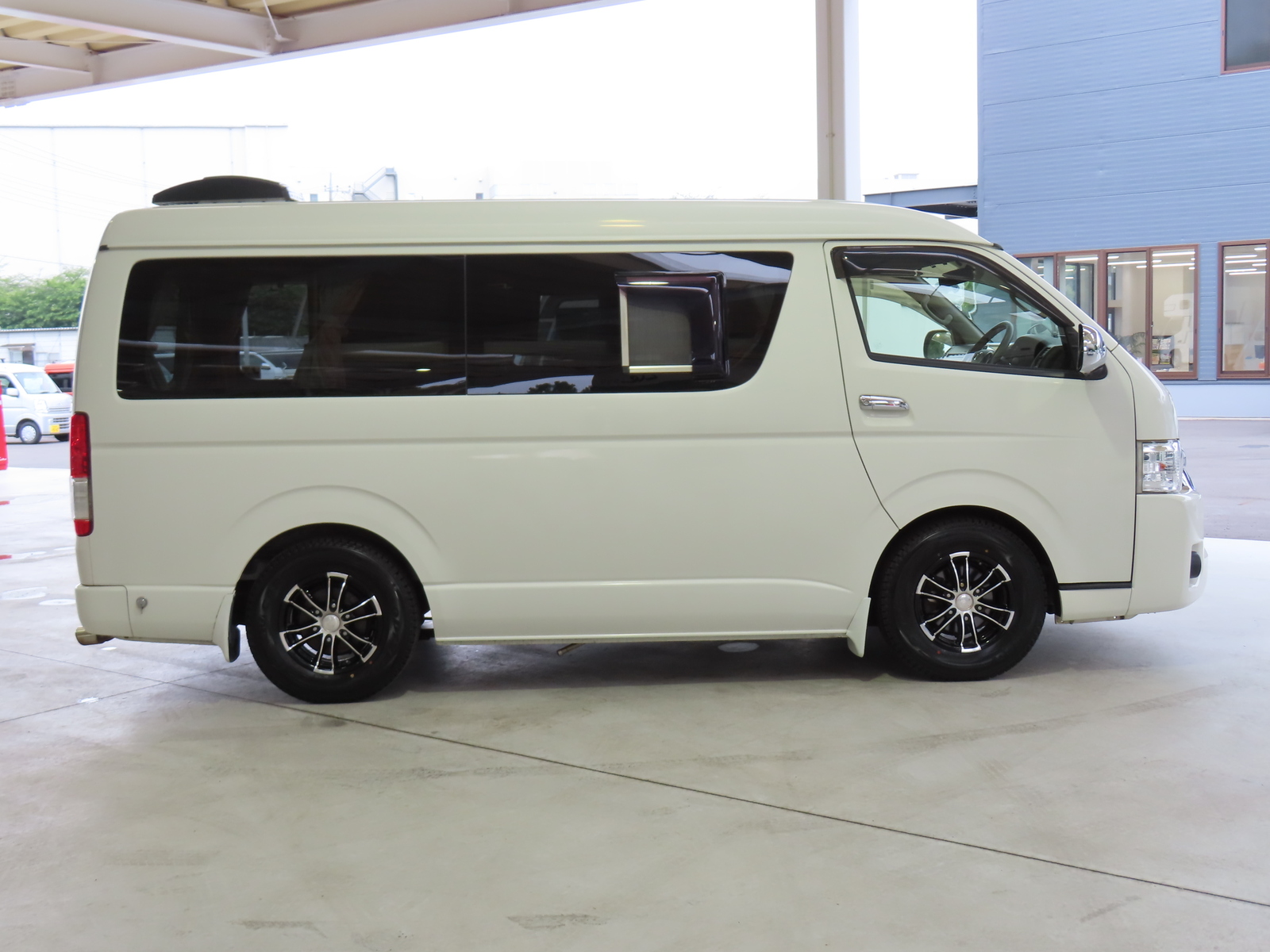 キャンピングカー バンコン ﾊｲｴｰｽ OMC 北斗 4WD