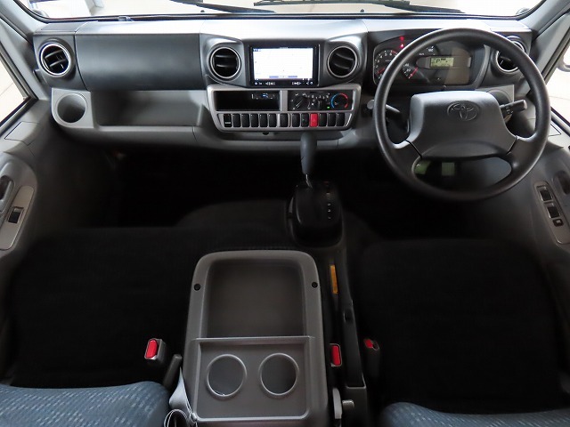 キャンピングカー キャブコン ｶﾑﾛｰﾄﾞ 東和 ｳﾞｫｰﾝR2B 家庭用ｴｱｺﾝ
