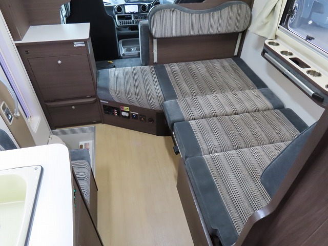 キャンピングカー キャブコン ｶﾑﾛｰﾄﾞ 東和 ｳﾞｫｰﾝR2B 家庭用ｴｱｺﾝ