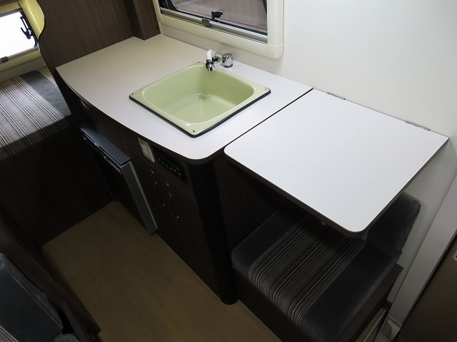 キャンピングカー キャブコン ｶﾑﾛｰﾄﾞ 東和 ｳﾞｫｰﾝR2B 家庭用ｴｱｺﾝ