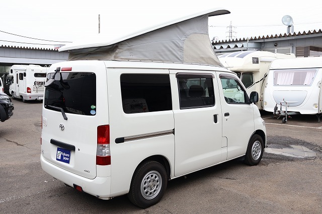 キャンピングカー バンコン ﾗｲﾄｴｰｽ ｷｬﾝﾋﾟﾝｸﾞｶｰ広島 ﾋﾟｺ 4WD