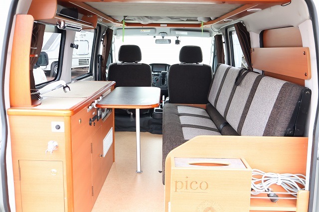 キャンピングカー バンコン ﾗｲﾄｴｰｽ ｷｬﾝﾋﾟﾝｸﾞｶｰ広島 ﾋﾟｺ 4WD