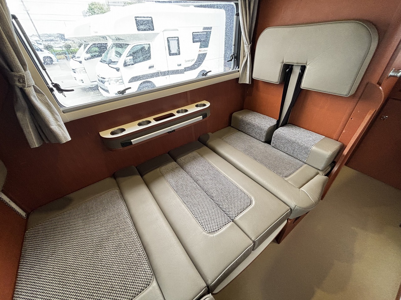 キャンピングカー キャブコン ｶﾑﾛｰﾄﾞ ﾅｯﾂRV ｸﾚｱ5.3Xｴﾎﾞﾘｭｰｼｮﾝ