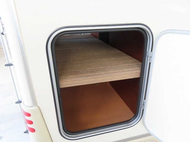 キャンピングカー キャブコン ｶﾑﾛｰﾄﾞ 東和 ｳﾞｫｰﾝR2B　ｳｨﾝﾄﾞｰｸｰﾗｰ