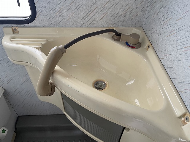 キャンピングカー トレーラー ﾊﾞｰｽﾄﾅｰ ﾌｧﾝ　現状販売車　牽引免許不要