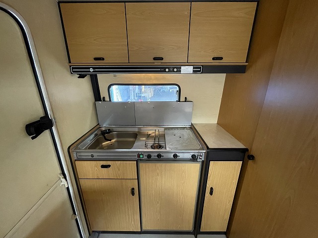 キャンピングカー トレーラー ﾊﾞｰｽﾄﾅｰ ﾌｧﾝ　現状販売車　牽引免許不要