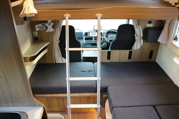 キャンピングカー キャブコン ｶﾑﾛｰﾄﾞ ﾊﾞﾝﾃｯｸ ｼﾞﾙ520 家庭用AC 4WD