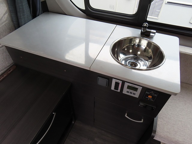 キャンピングカー バンコン ﾊｲｴｰｽ ﾌﾚｯｸｽ ﾓﾋﾞｰﾃﾞｨｯｸNH02 4WD