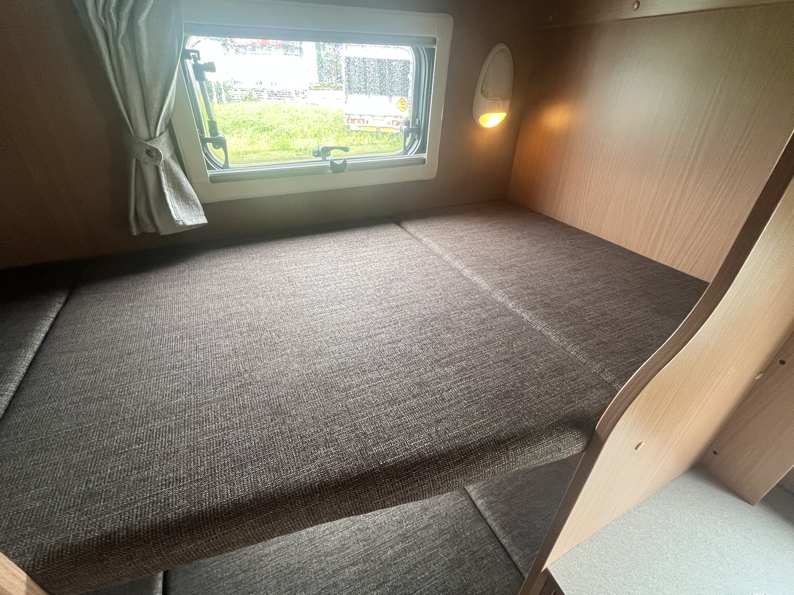 キャンピングカー キャブコン 東和ﾓｰﾀｰｽ ｳﾞｫｰﾝｽﾞｨｰﾍﾞﾝ 家AC 1ｵｰﾅｰ