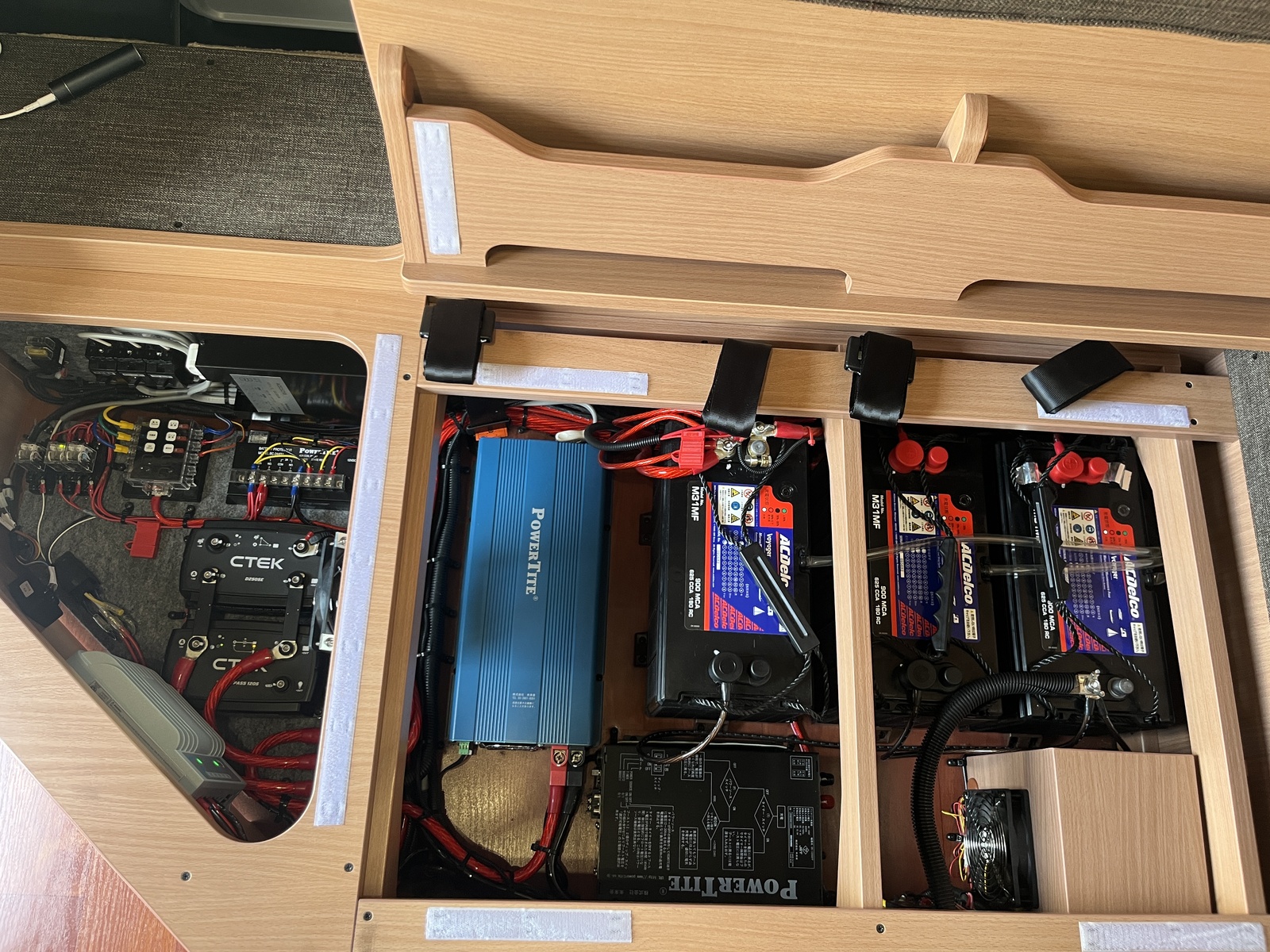 キャンピングカー キャブコン 東和ﾓｰﾀｰｽ ｳﾞｫｰﾝｽﾞｨｰﾍﾞﾝ 家AC 1ｵｰﾅｰ