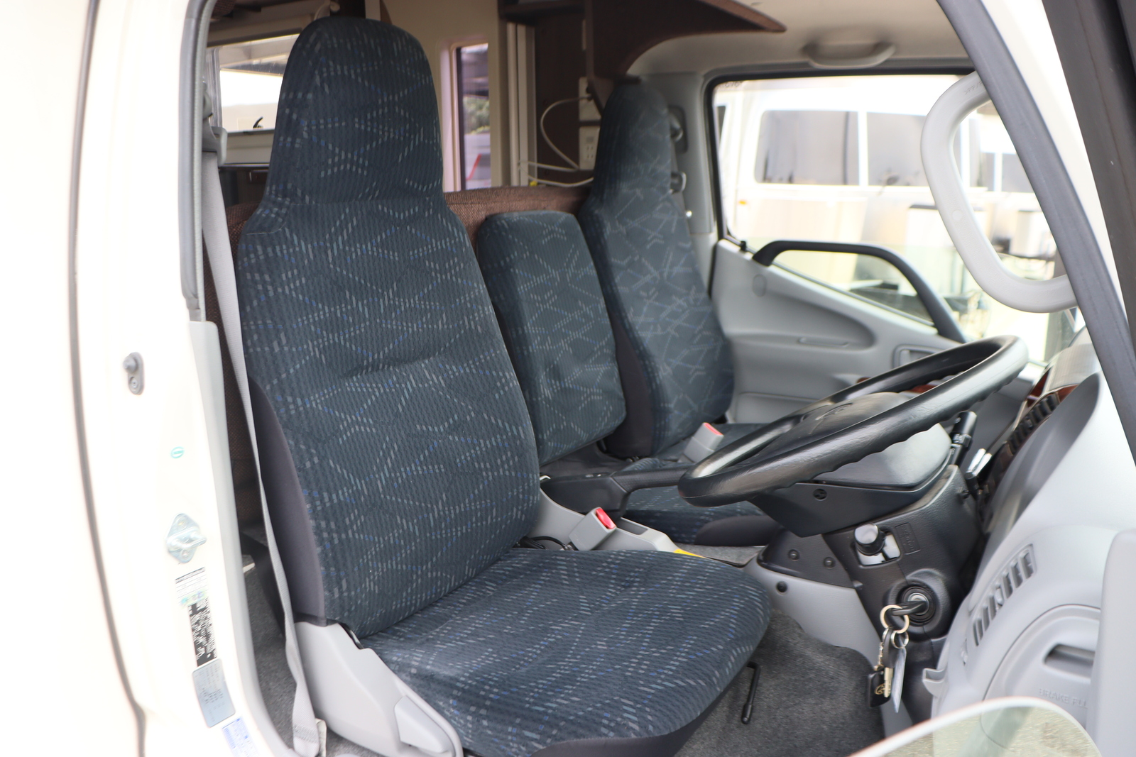 キャンピングカー キャブコン ｶﾑﾛｰﾄﾞ ﾅｯﾂRV ｸﾚｱ5.3Z 4WD