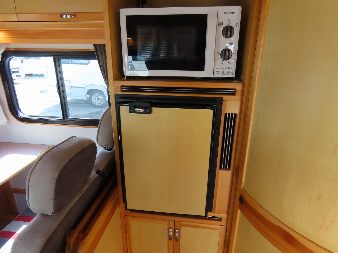 キャンピングカー キャブコン NV200ﾊﾞﾈｯﾄ AtoZ ｱﾙﾌｧ