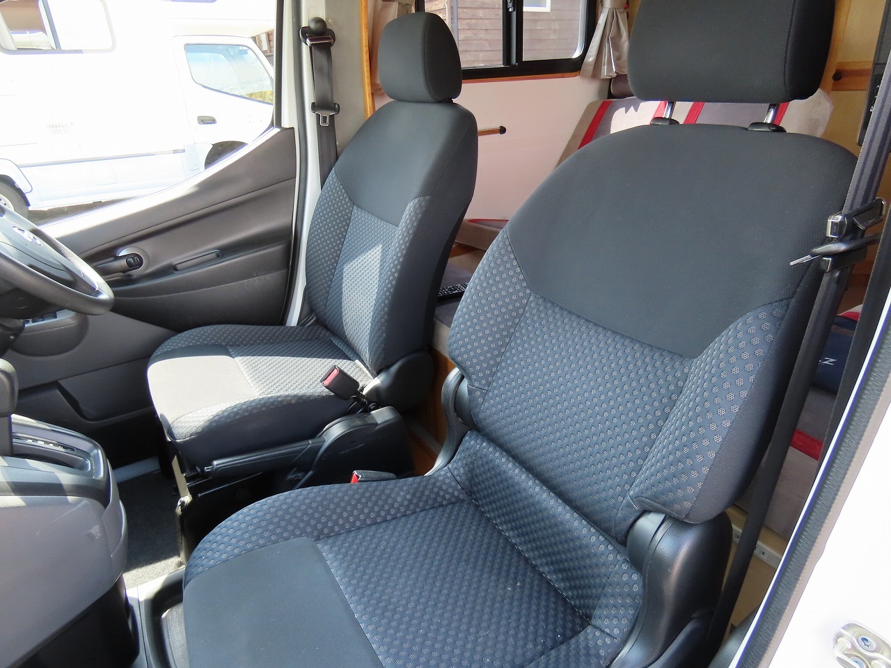 キャンピングカー キャブコン NV200ﾊﾞﾈｯﾄ AtoZ ｱﾙﾌｧ