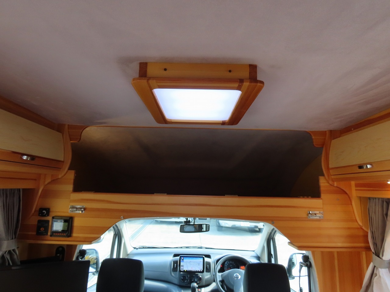 キャンピングカー キャブコン NV200ﾊﾞﾈｯﾄ AtoZ ｱﾙﾌｧ