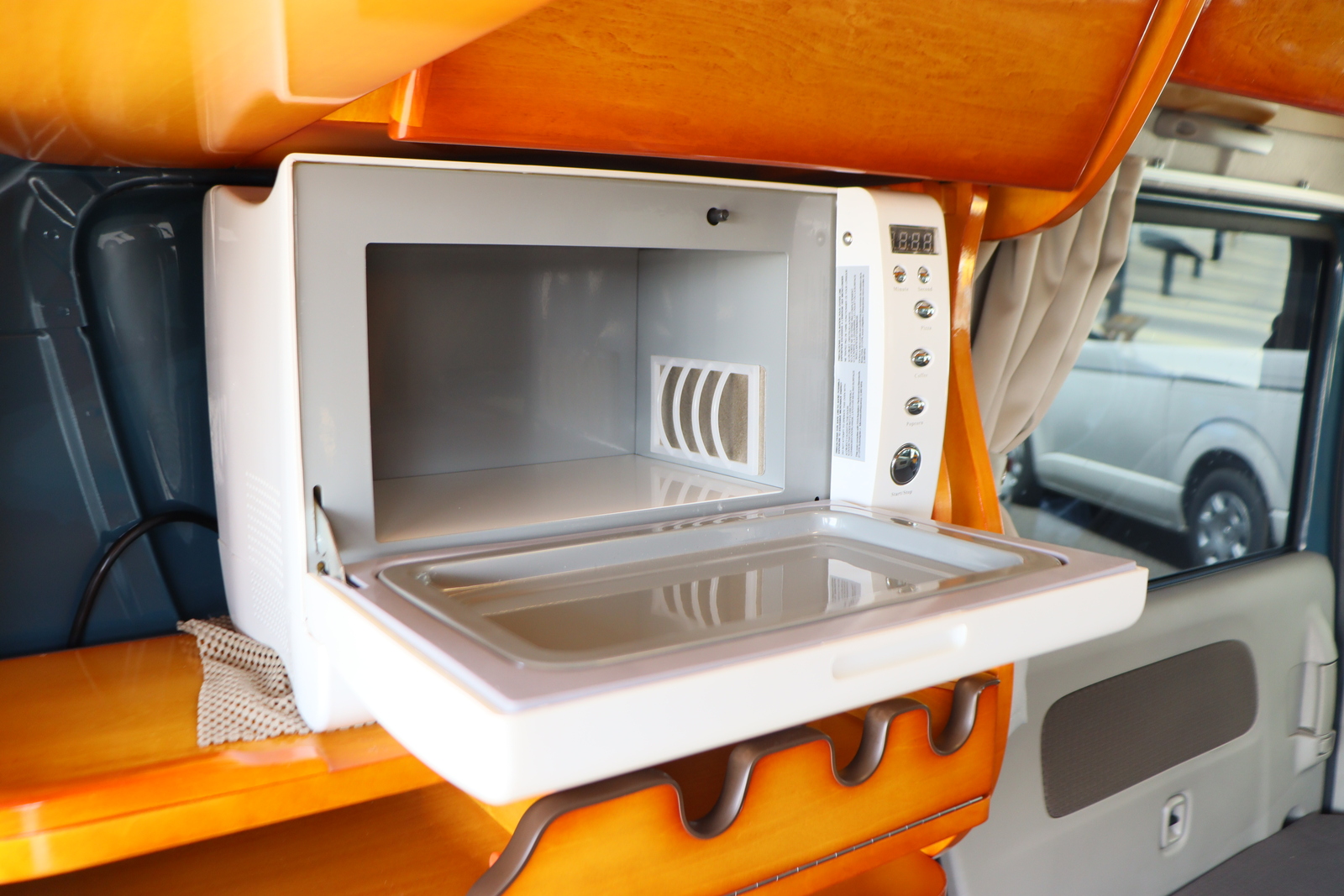 キャンピングカー 軽キャンパー ｴﾌﾞﾘｲ ｵｰﾄﾜﾝ 給電くん ﾎﾟｯﾌﾟｱｯﾌﾟ 4WD
