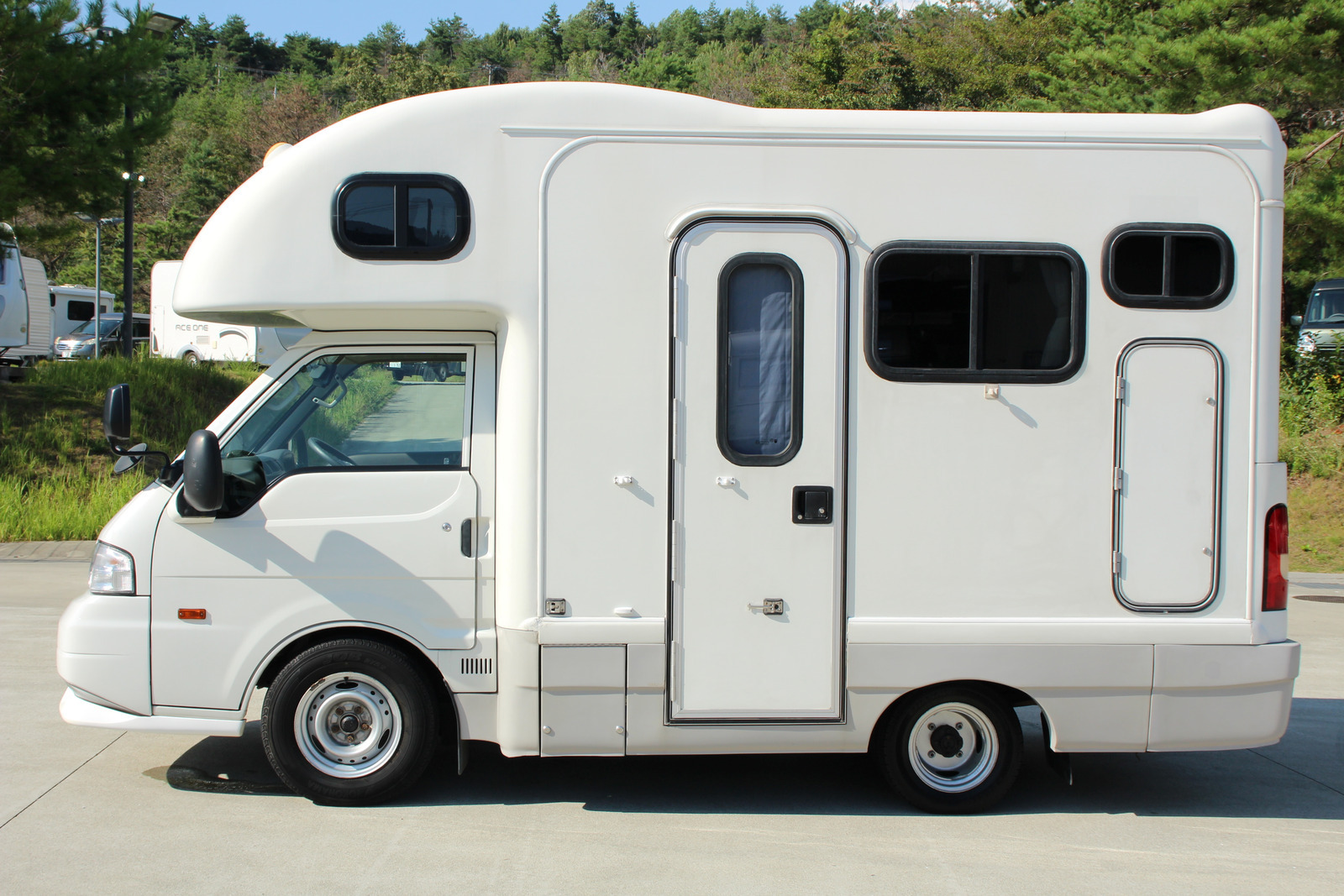 キャンピングカー キャブコン ﾎﾞﾝｺﾞ AtoZ ｱﾐﾃｨ 冷蔵庫 ﾙｰﾌﾍﾞﾝﾄ
