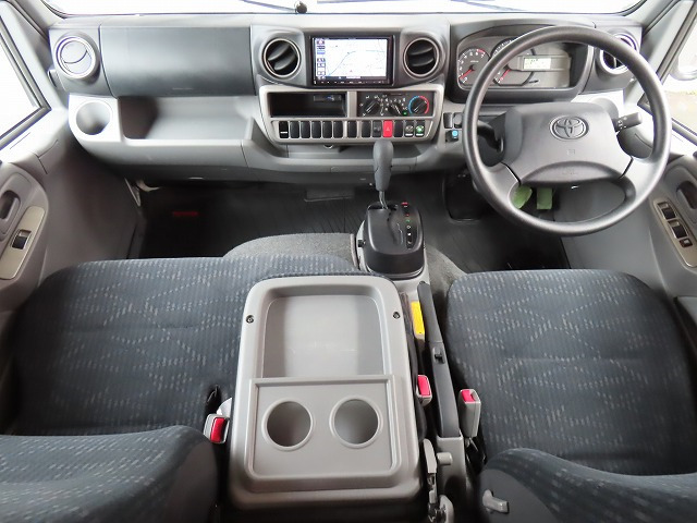 キャンピングカー キャブコン ｶﾑﾛｰﾄﾞ 東和 ｳﾞｫｰﾝｴｸｽｸﾙｰｼﾌﾞR2B　