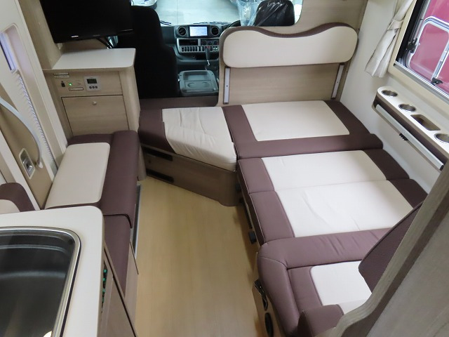 キャンピングカー キャブコン ｶﾑﾛｰﾄﾞ 東和 ｳﾞｫｰﾝｴｸｽｸﾙｰｼﾌﾞR2B　