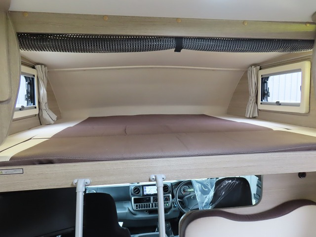 キャンピングカー キャブコン ｶﾑﾛｰﾄﾞ 東和 ｳﾞｫｰﾝｴｸｽｸﾙｰｼﾌﾞR2B　
