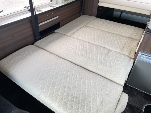 キャンピングカー バンコン ﾊｲｴｰｽ ﾃﾞﾙﾀﾘﾝｸ ﾀﾞｰｳｨﾝQ3