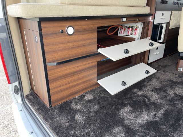 キャンピングカー バンコン ﾊｲｴｰｽ ﾃﾞﾙﾀﾘﾝｸ ﾀﾞｰｳｨﾝQ3