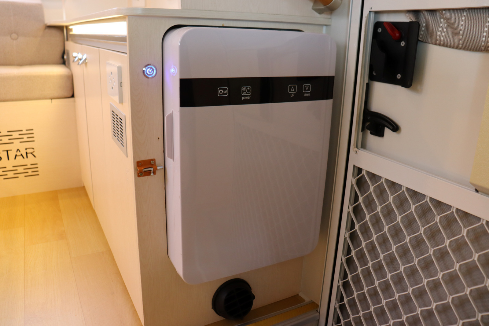 キャンピングカー 軽キャンパー ﾊｲｾﾞｯﾄ JPｽﾀｰ ﾊｯﾋﾟｰ1+　ﾘﾁｳﾑ400Ah